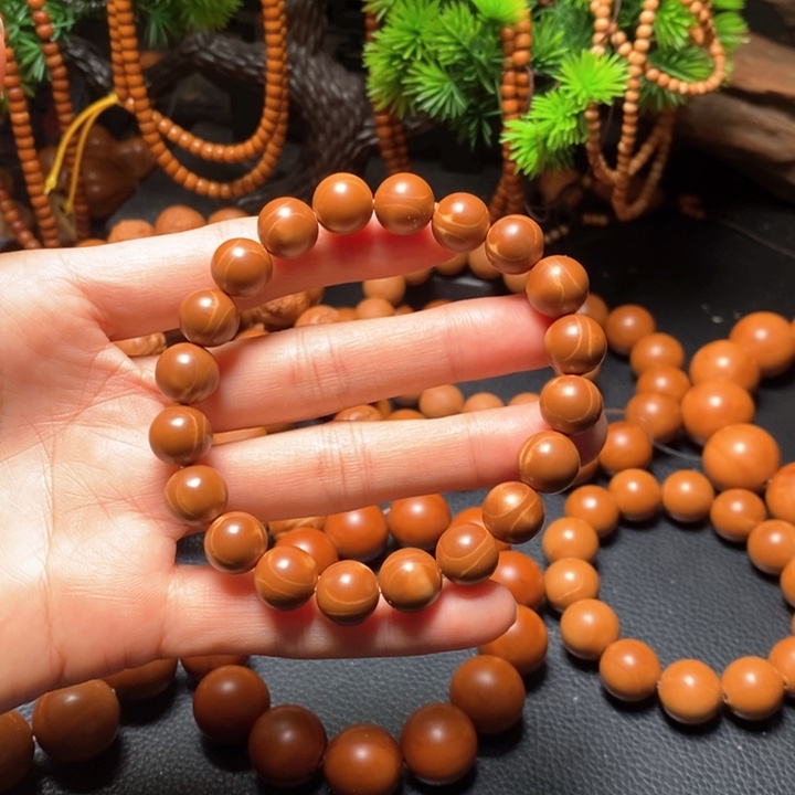 橄榄核手串1.1尺寸红料