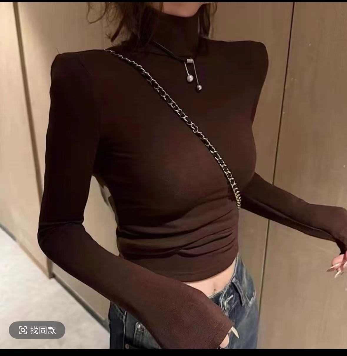 极简风半高领拉绒打底