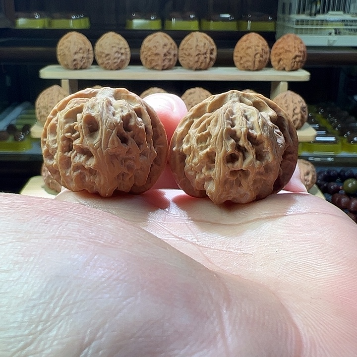 桃核把件苹果园狮子头