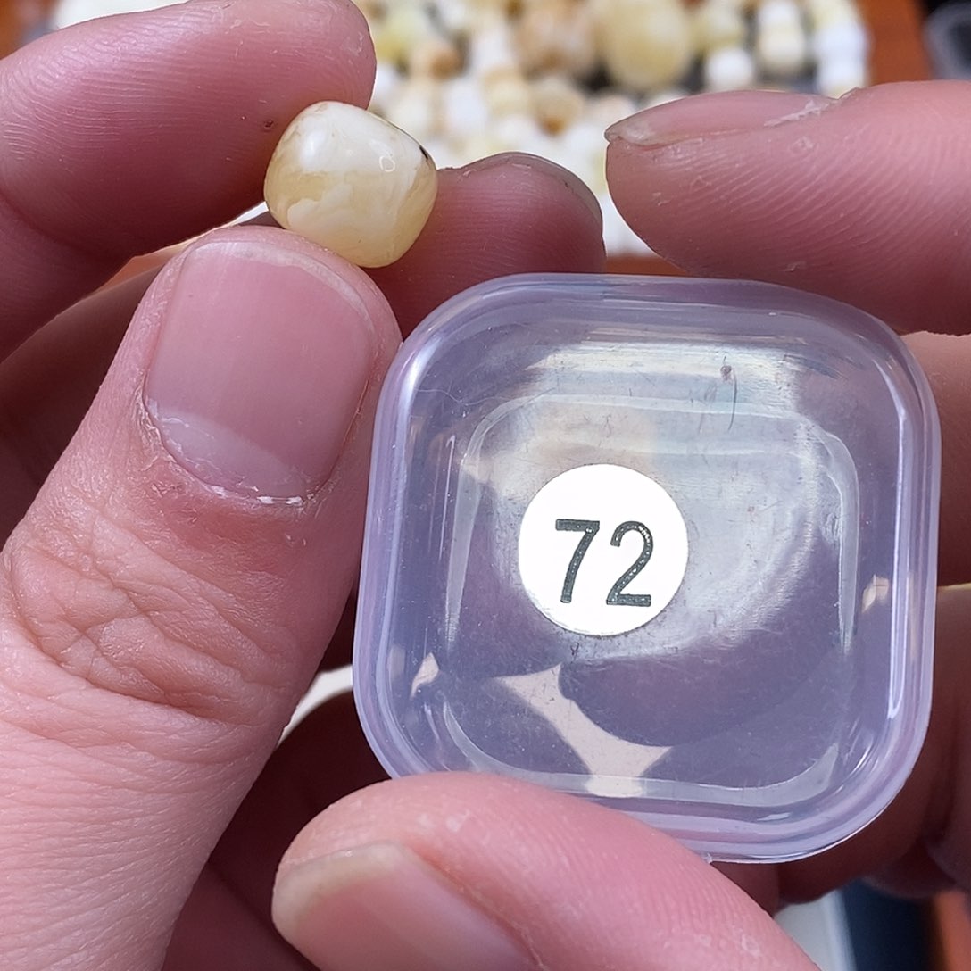 琥珀裸石未镶嵌微瑕