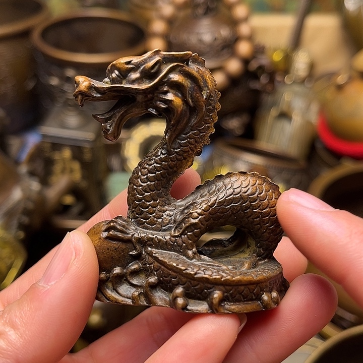 精美铜器批发档口