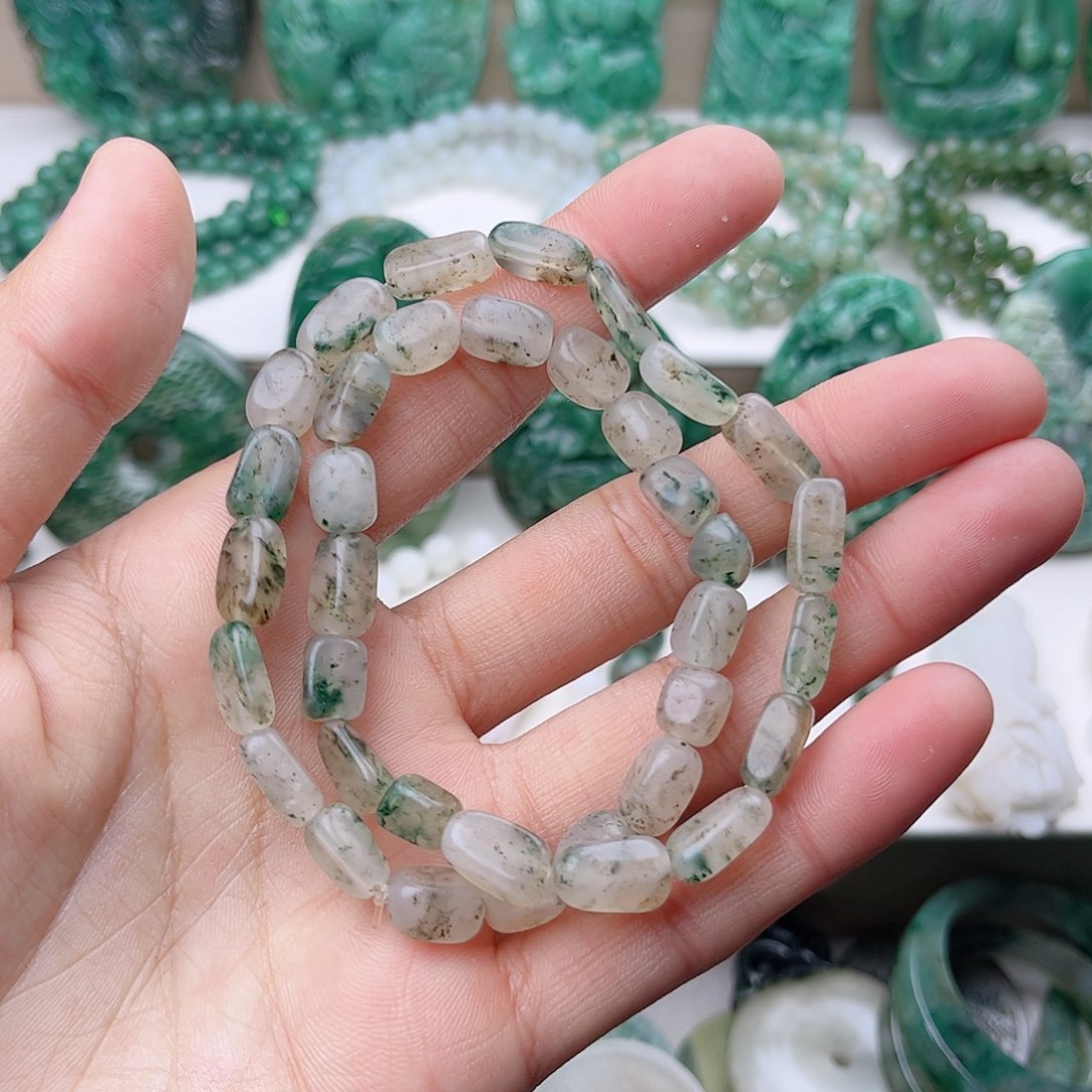 独山玉手串未镶嵌