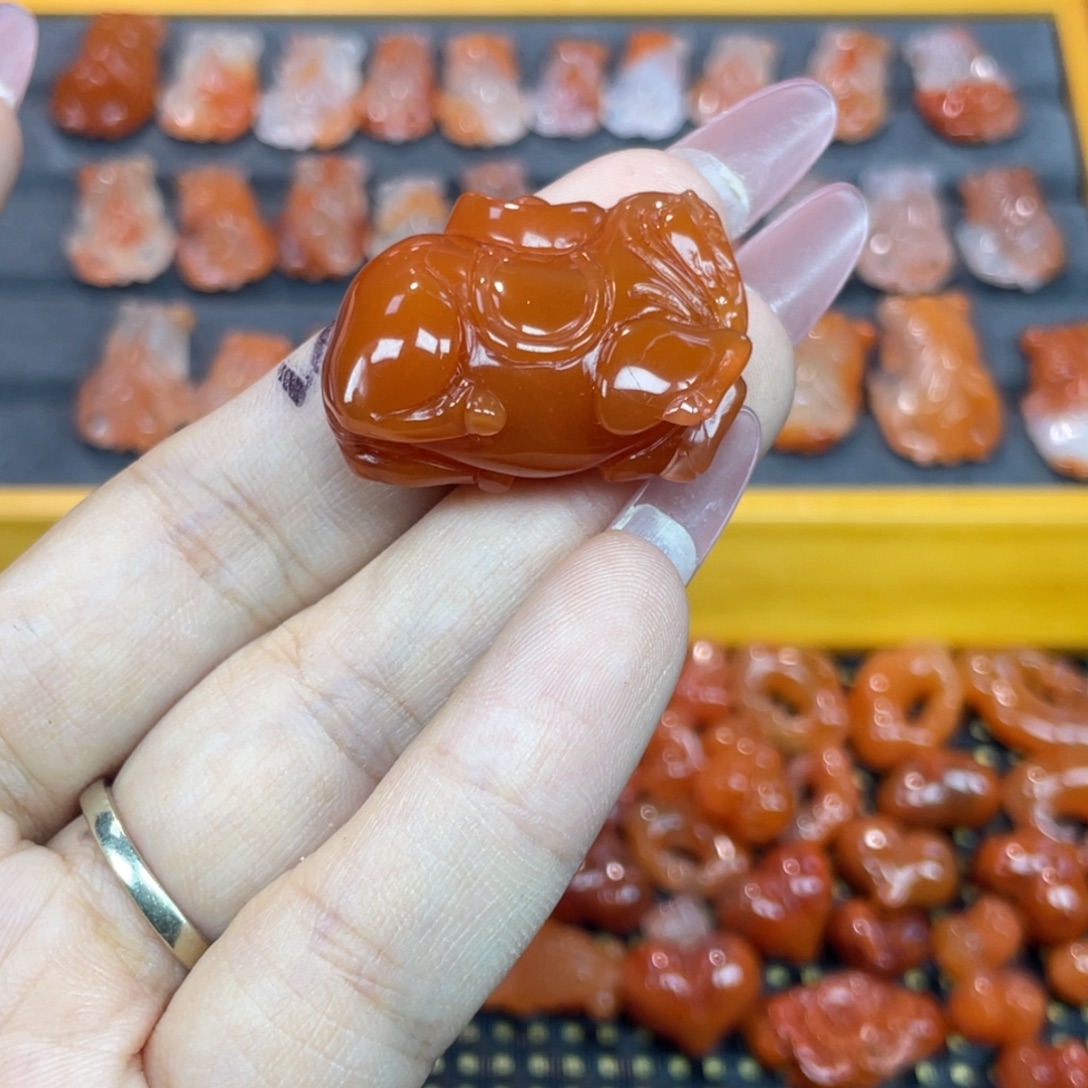 玛瑙/玉髓未镶嵌颈饰马上有钱