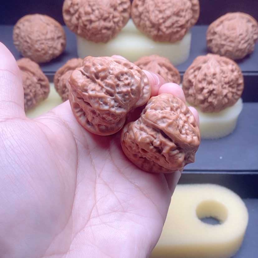 【闪购商品】吊坠文玩核桃37尺青哇