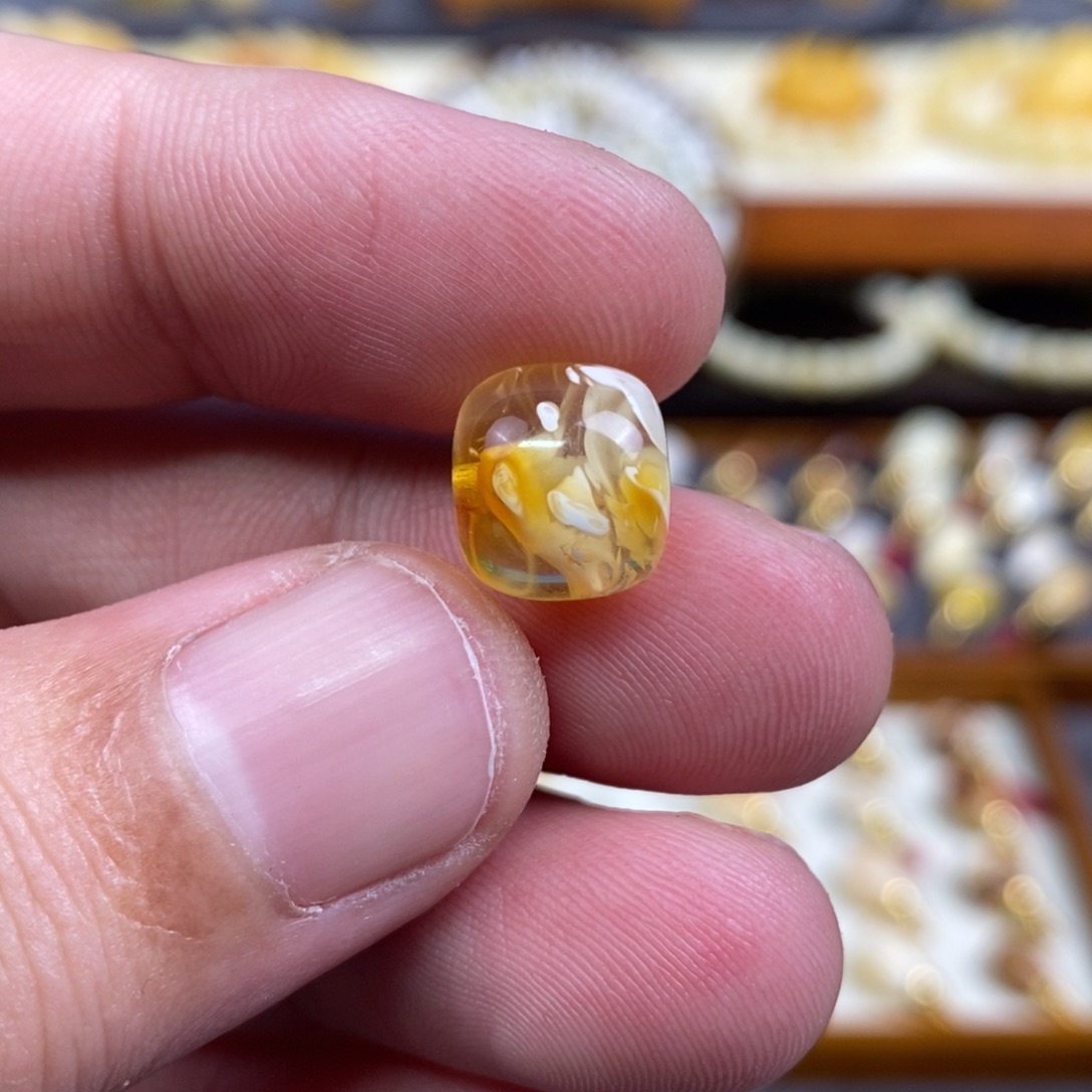 蜜蜡未镶嵌裸石配饰金瓷白老型尺寸11.2