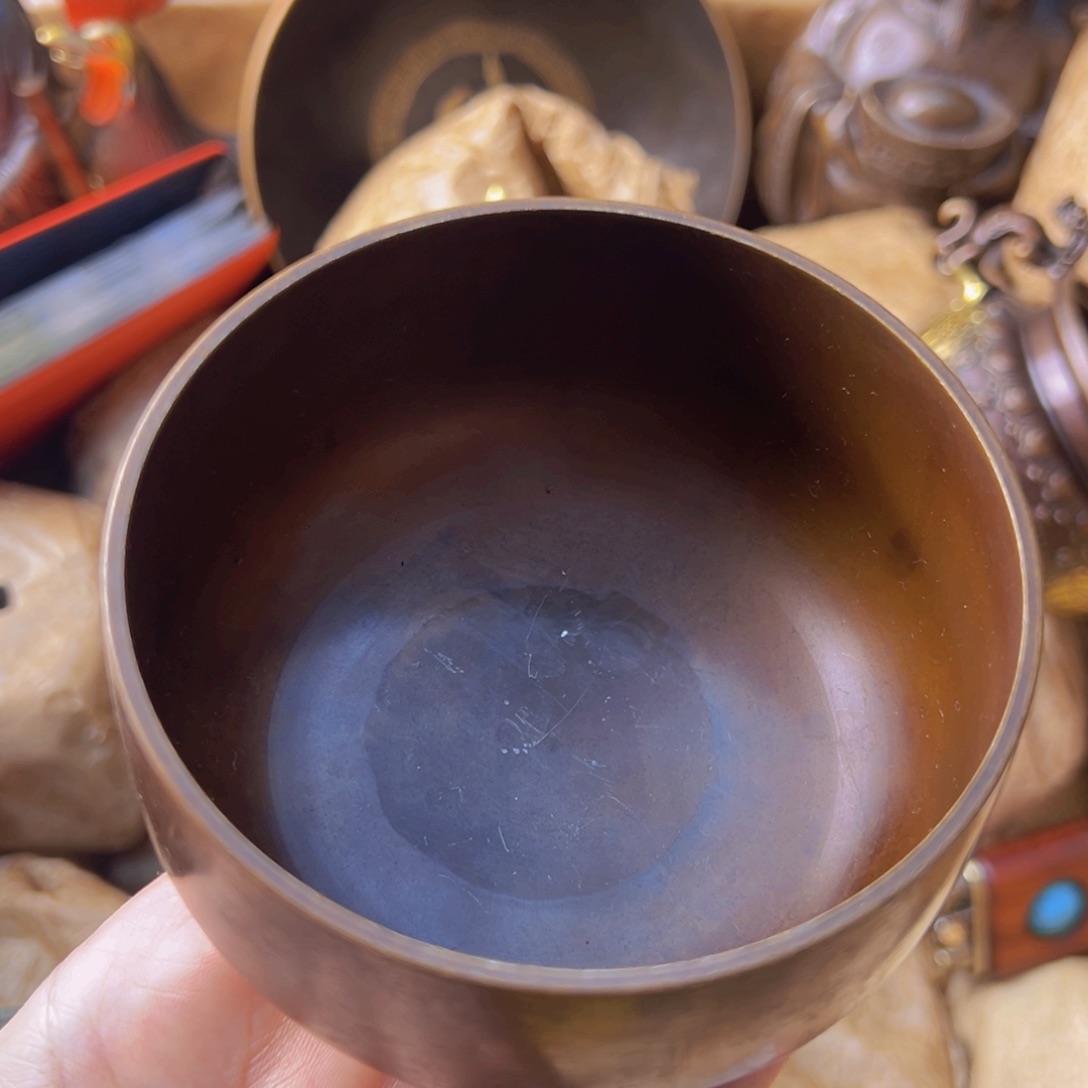 原矿风磨铜钵盂一个
