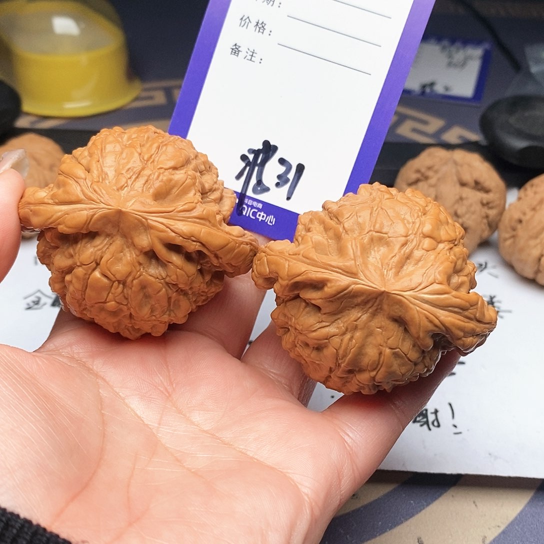 【闪购商品】文玩核桃把件3****s文玩核桃把件31