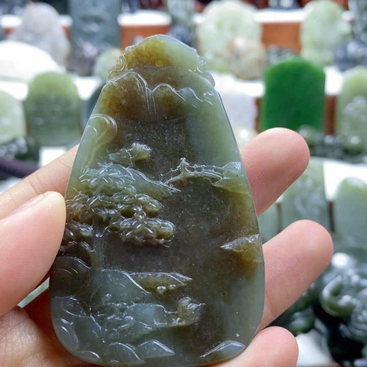 和田玉颈饰未镶嵌