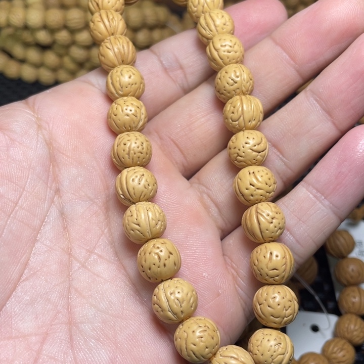 不***、大叶紫檀（黑酸枝木类）