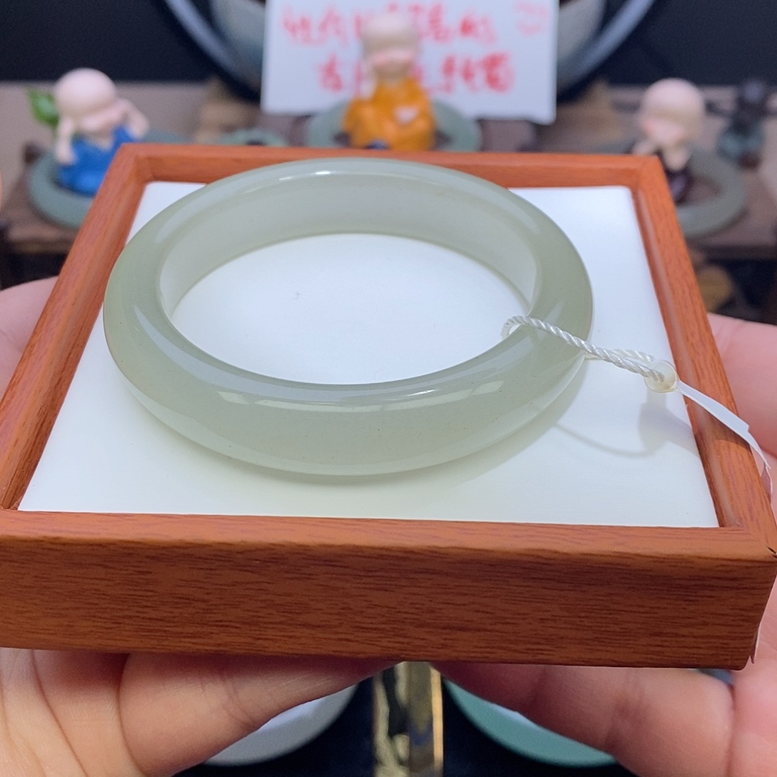 东陵石未镶嵌手镯54+