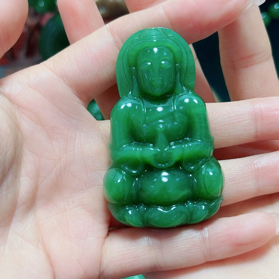 和田玉未镶嵌吊坠