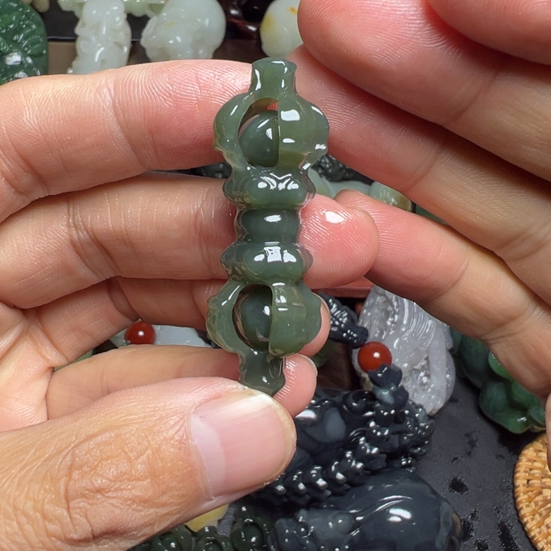 和田玉未镶嵌挂件