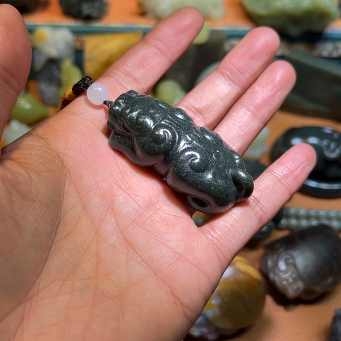 和田玉未镶嵌挂件