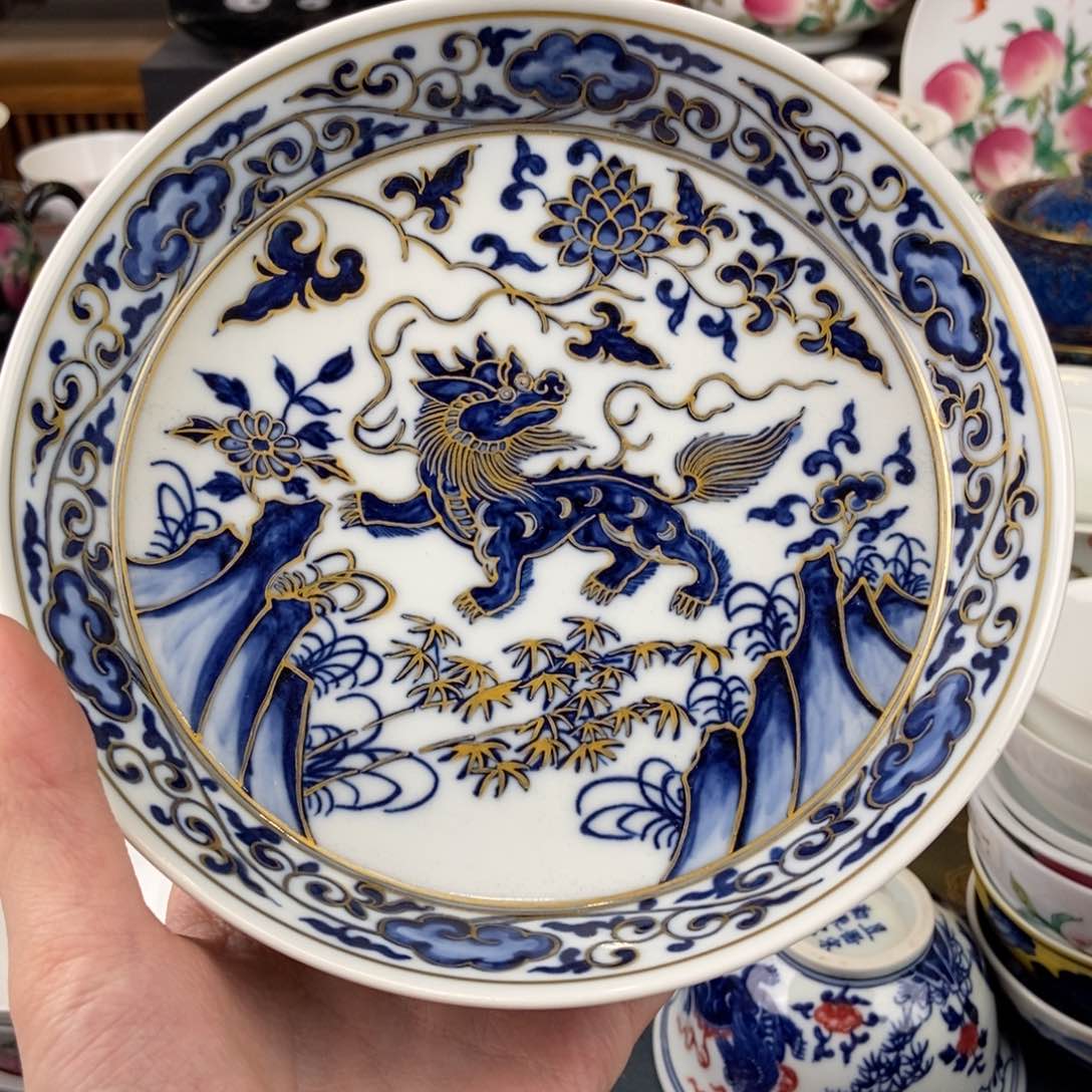 陶瓷艺术家的作品是一种