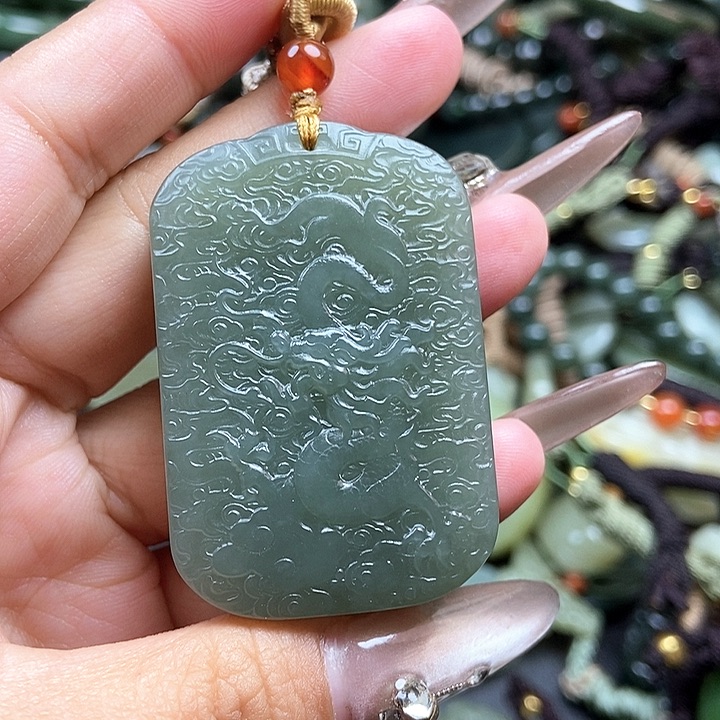 和田玉颈饰未镶嵌双面