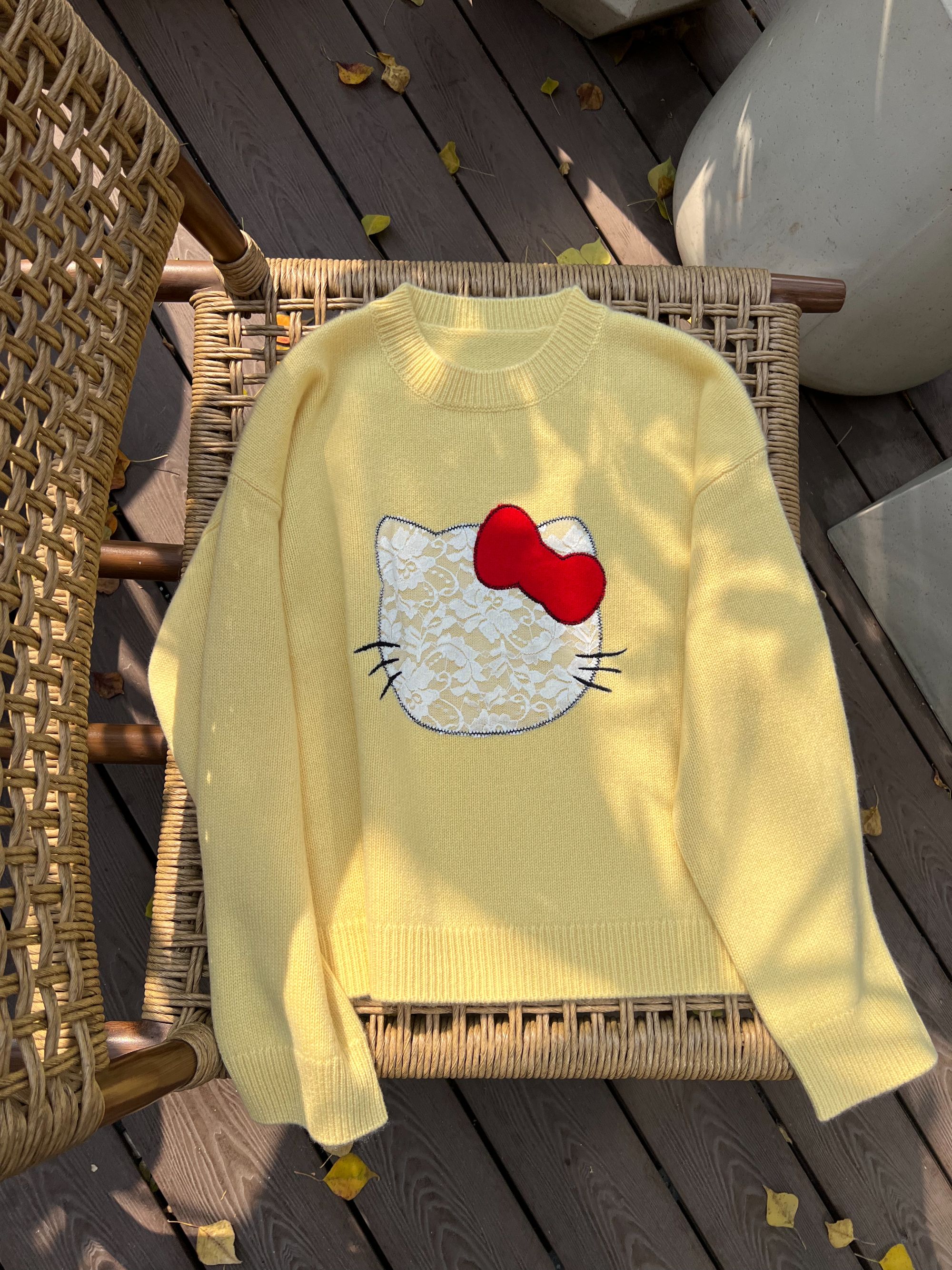 100%山羊绒【hello kitty】圆领卡通休闲落肩袖女秋冬针织衫