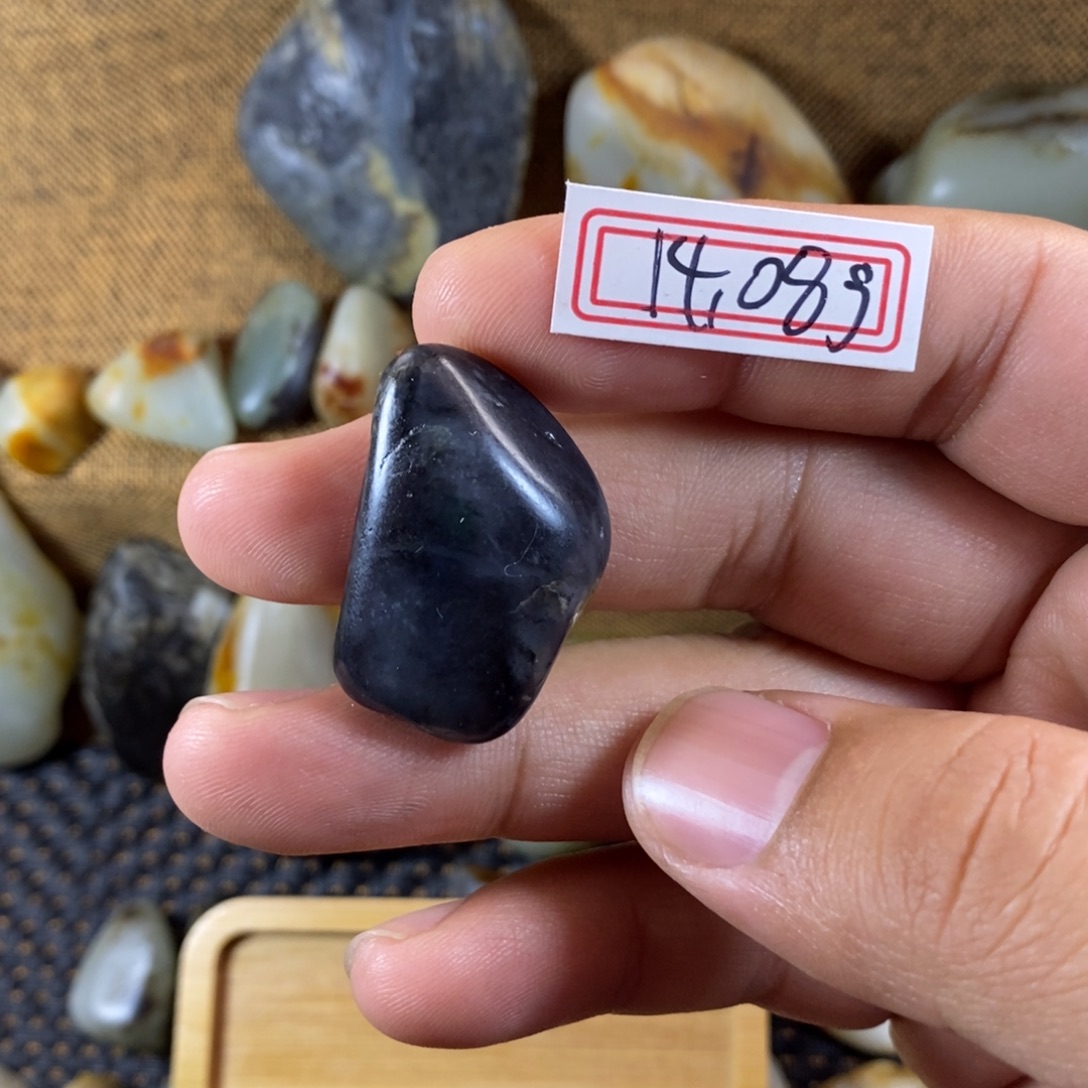 和田玉（糖玉）未镶嵌挂件