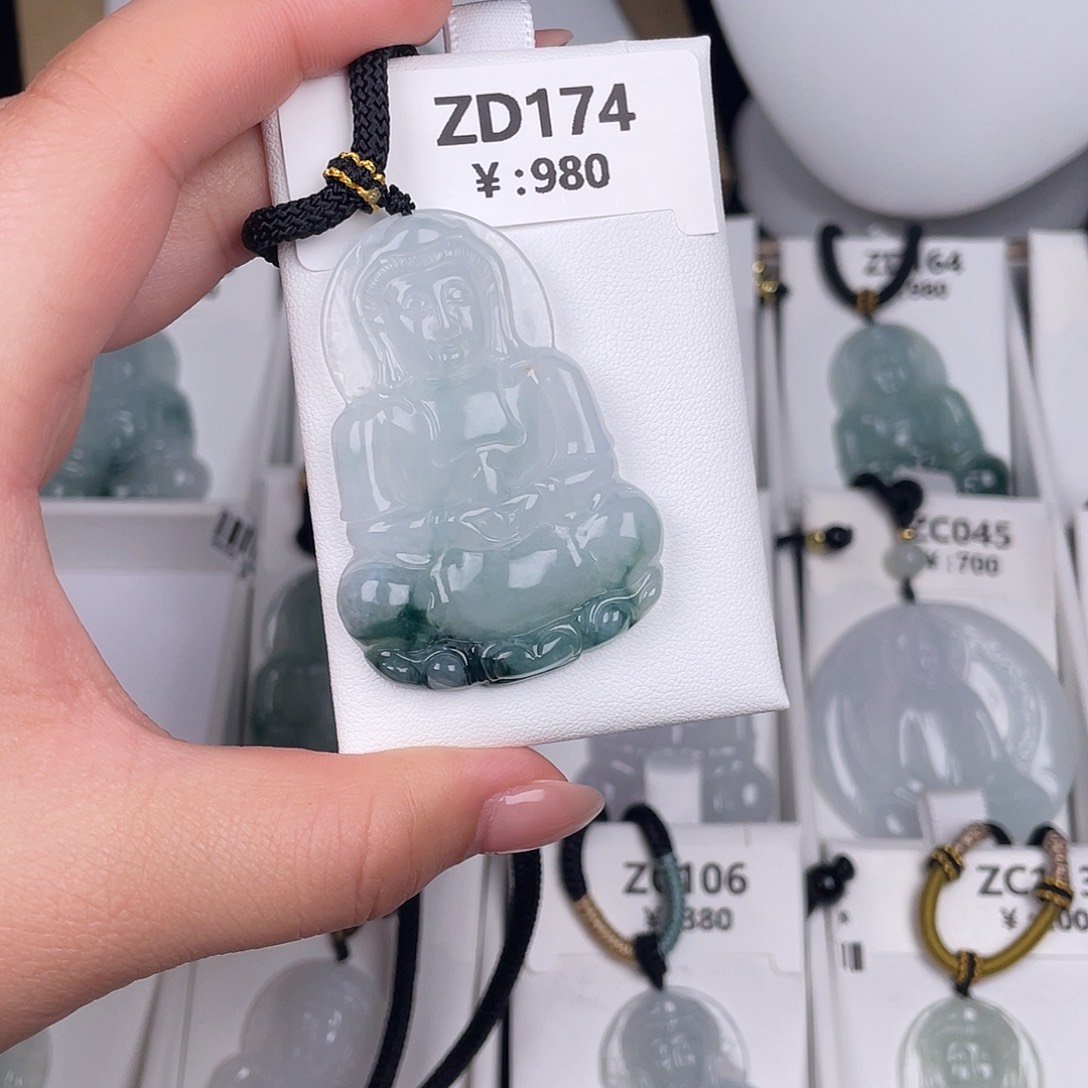翡翠未镶嵌颈饰zd174