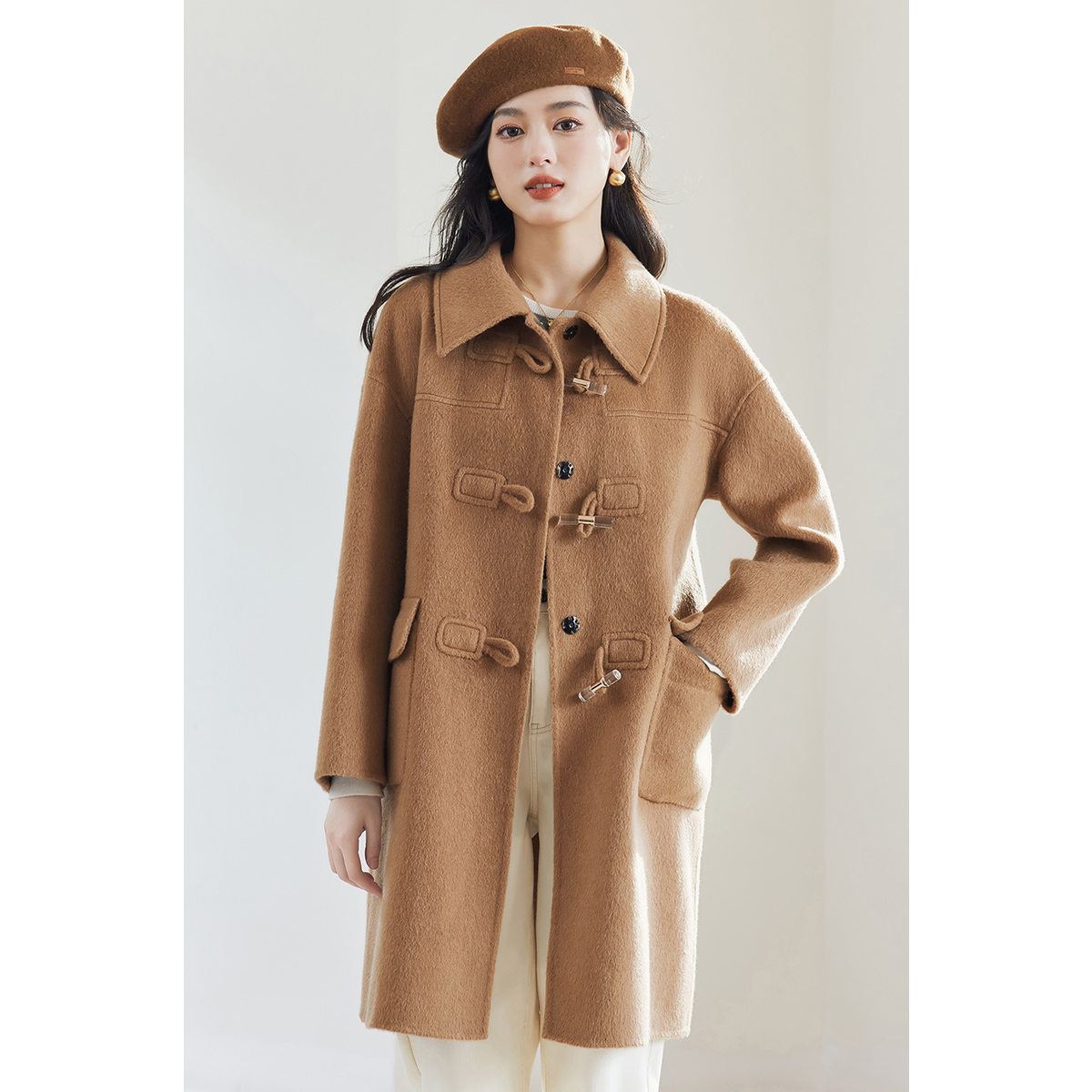 【小春子专属】朗文斯汀学院风仿牛角扣毛呢外套DTYJ3509A07004C