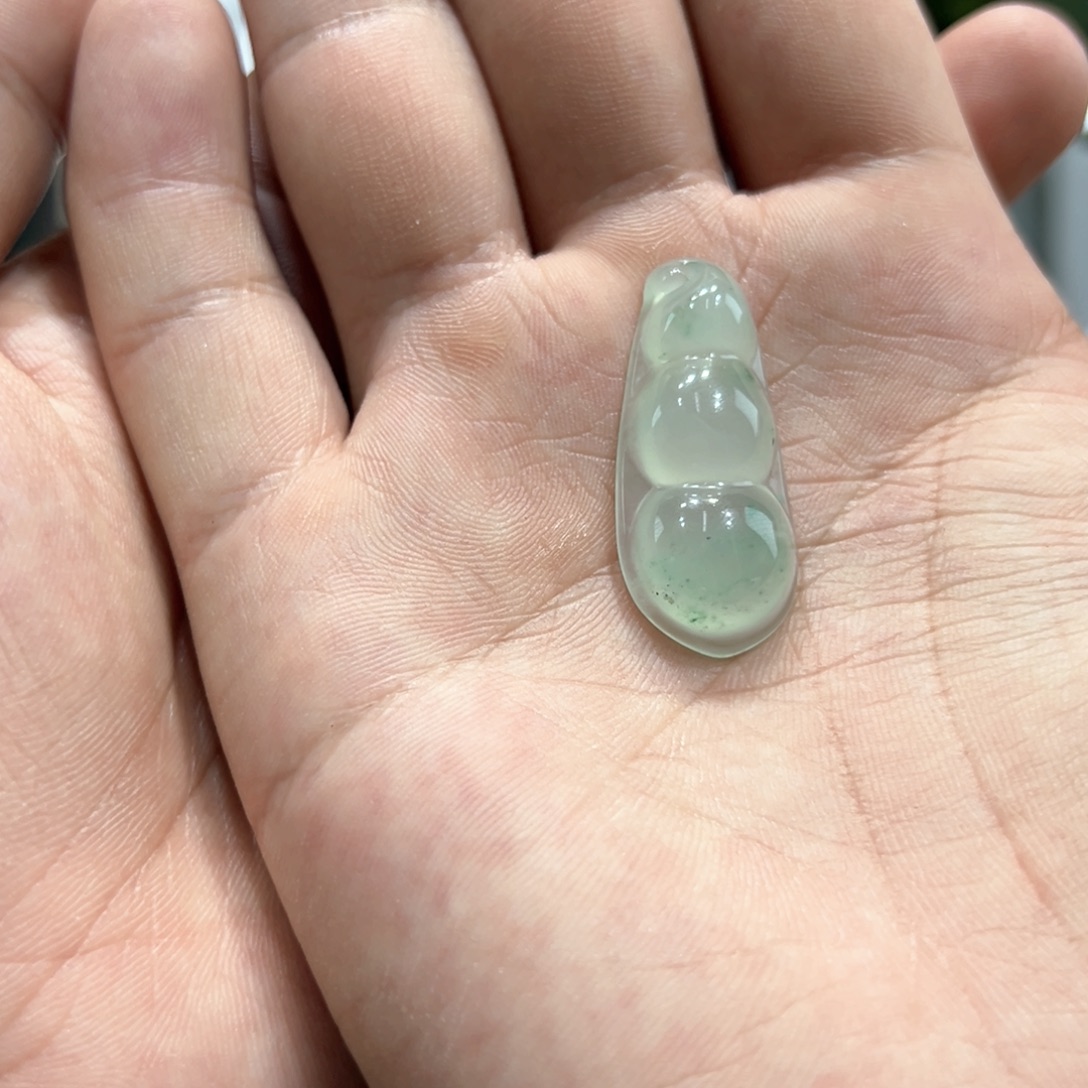 吊坠(不含链)未镶嵌石英质玉（非洲翠）