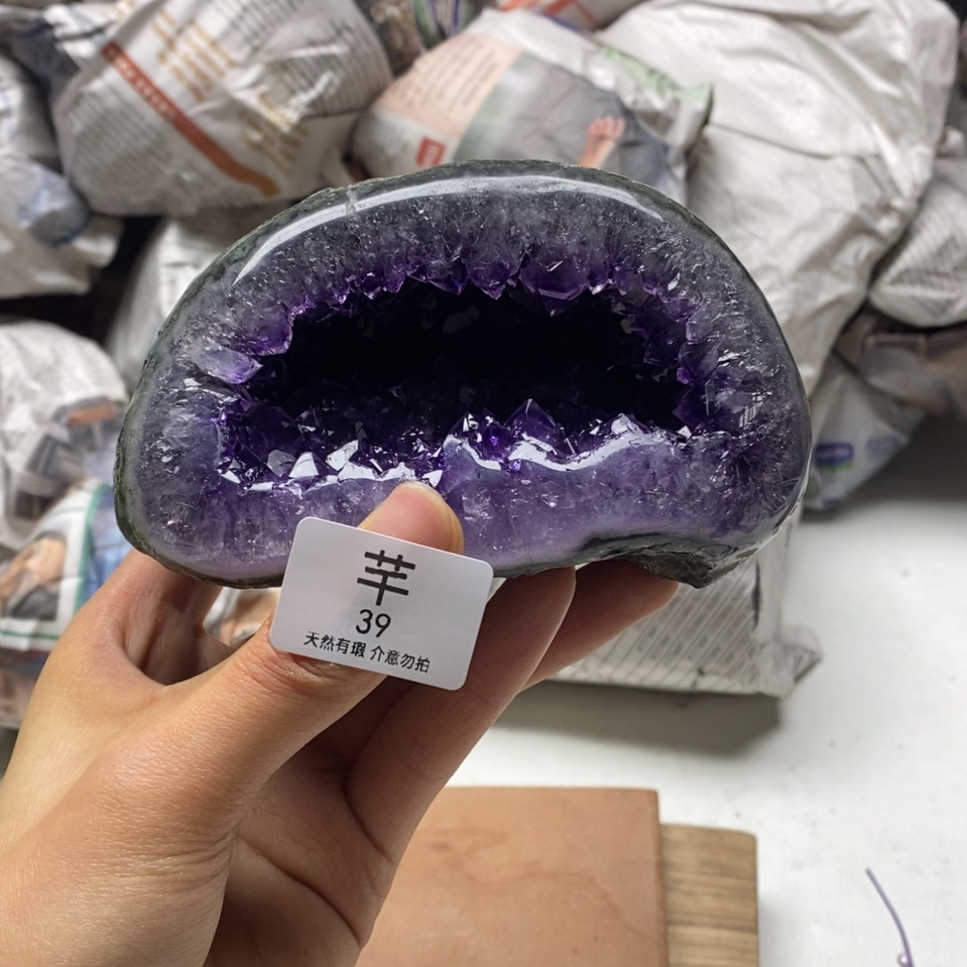 未镶嵌珠宝半成品水晶