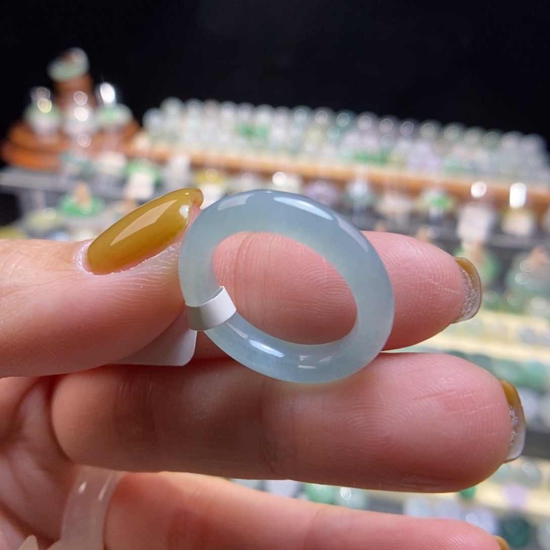 翡翠未镶嵌戒指13号晴蓝