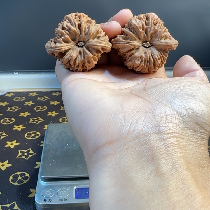 乘***1吊坠桃核核桃核桃