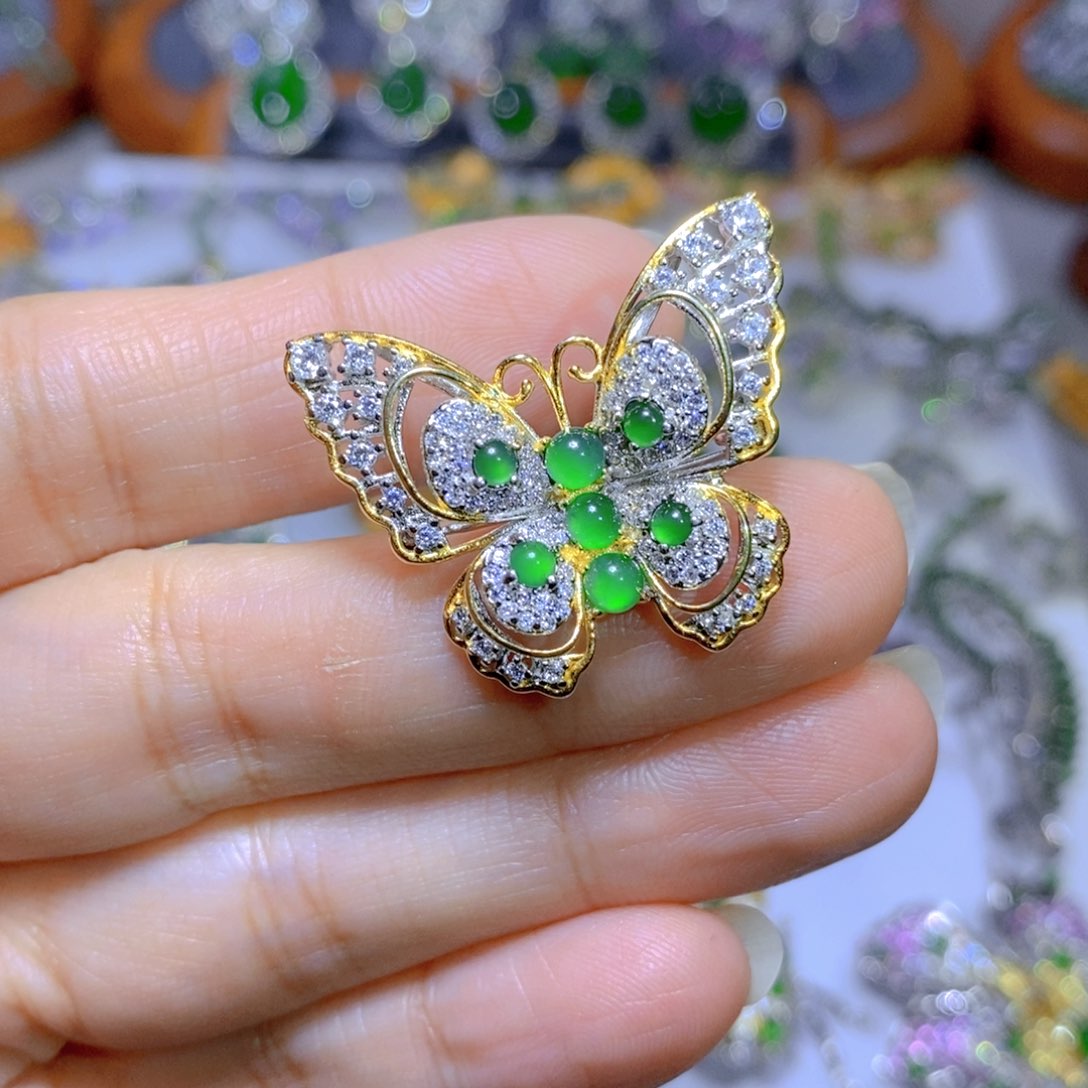 翡翠颈饰银S925镶嵌天然翡翠