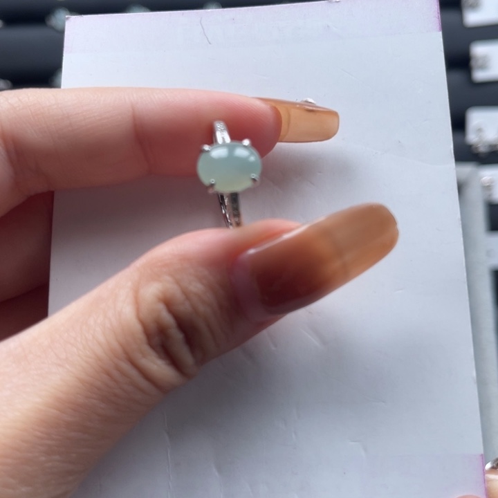 翡翠戒指银S925镶嵌简单