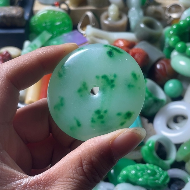 和田玉未镶嵌吊坠(不含链)