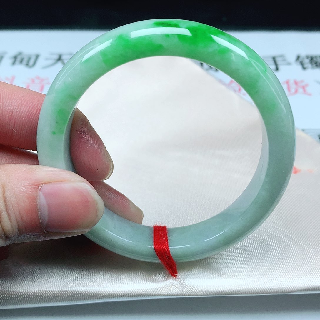 翡翠手镯未镶嵌圈53