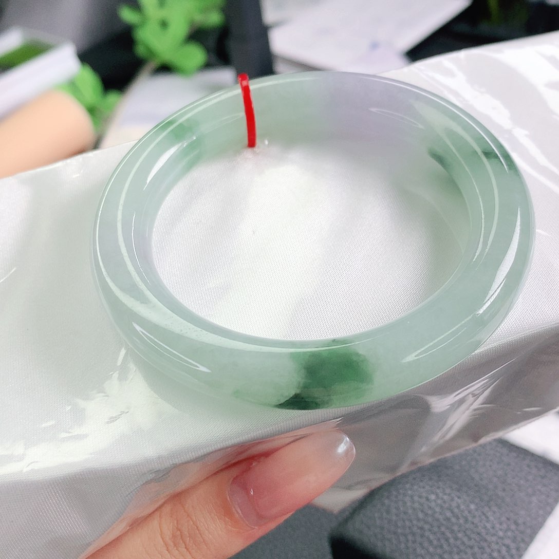 未镶嵌手镯翡翠57圈