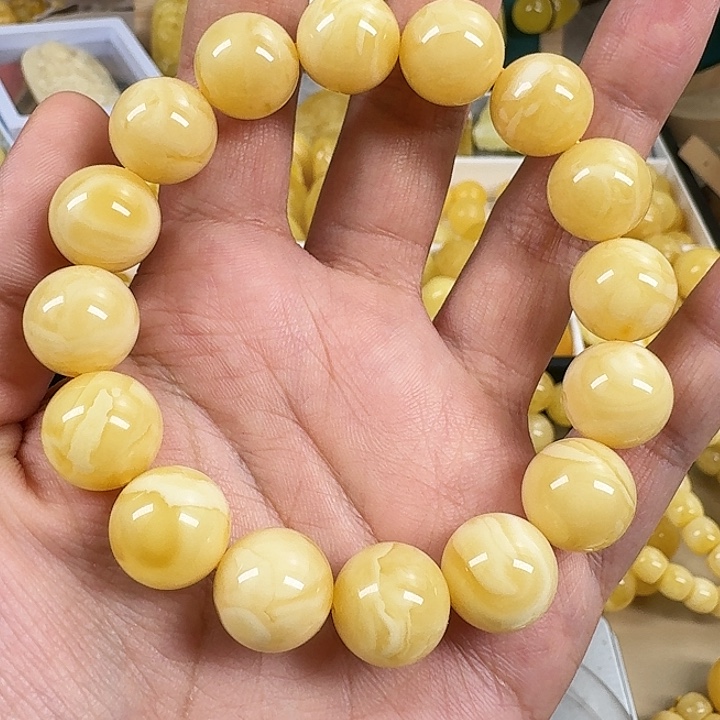 蜜蜡珠宝奇石未镶嵌