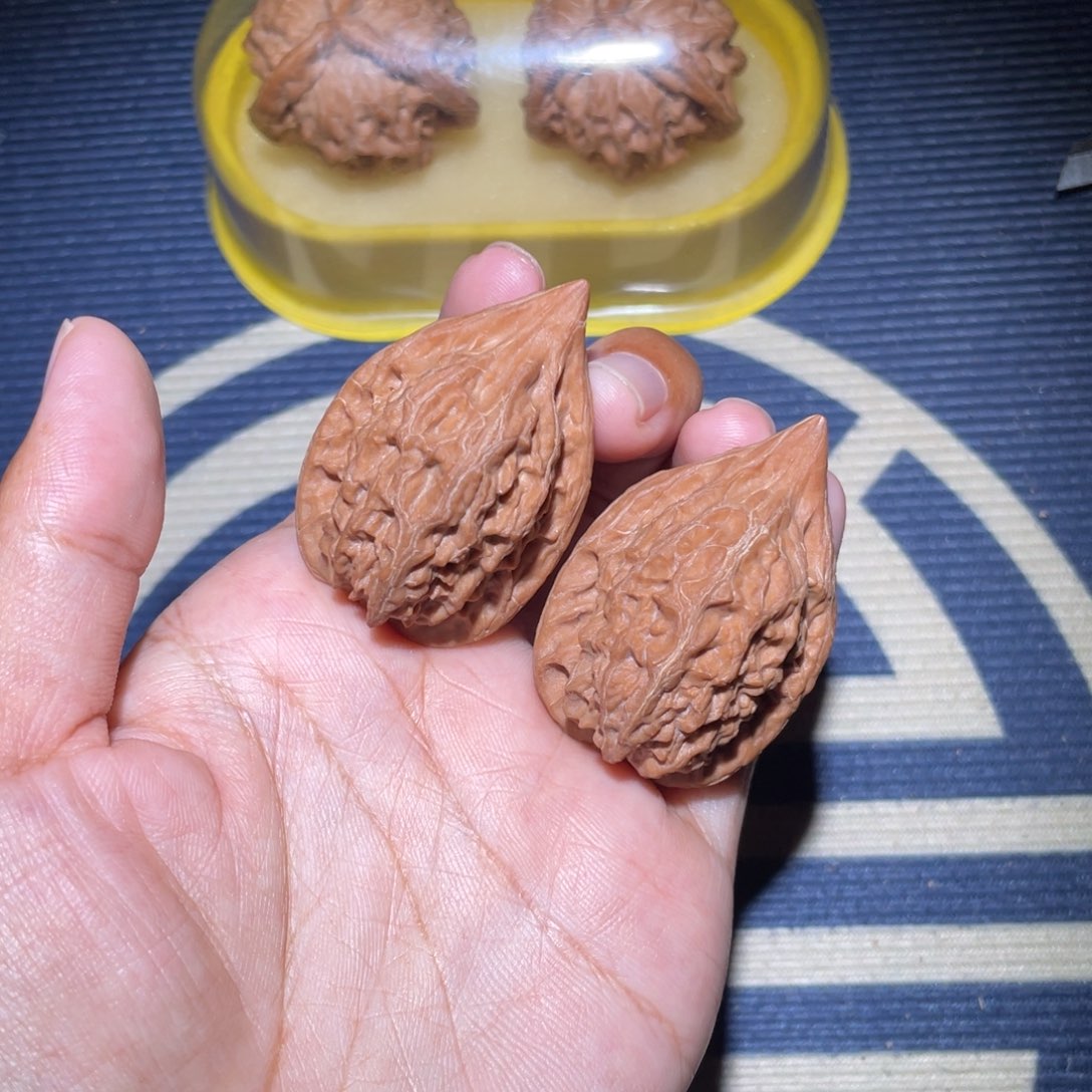 吊坠文玩核桃柳叶鸡心32