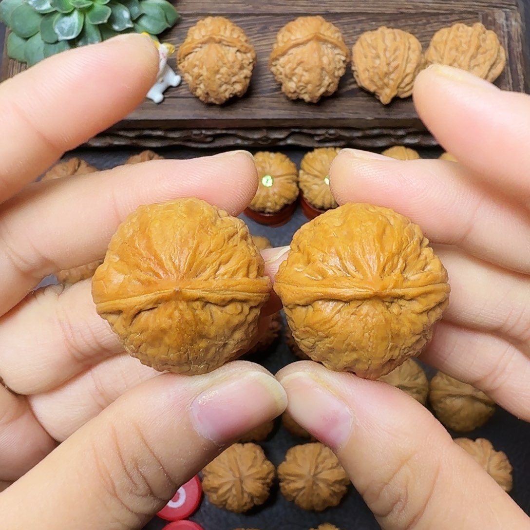 简****文玩核桃把件31尺边肚同尺蛇皮球
