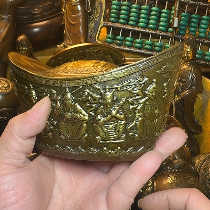 铜器摆件收收藏藏