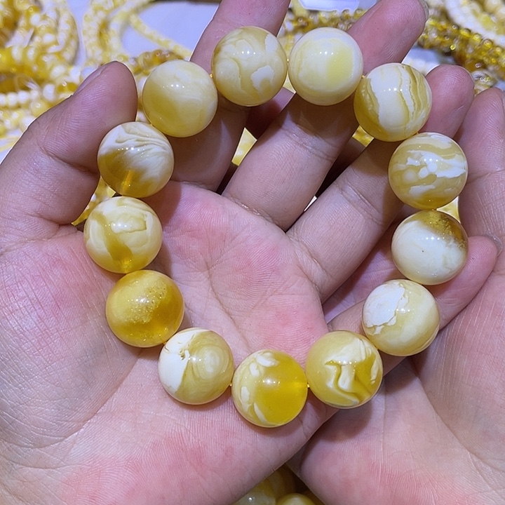 蜜蜡未镶嵌珠宝奇石