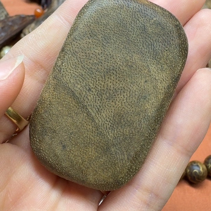 大叶紫檀（黑酸枝木类）