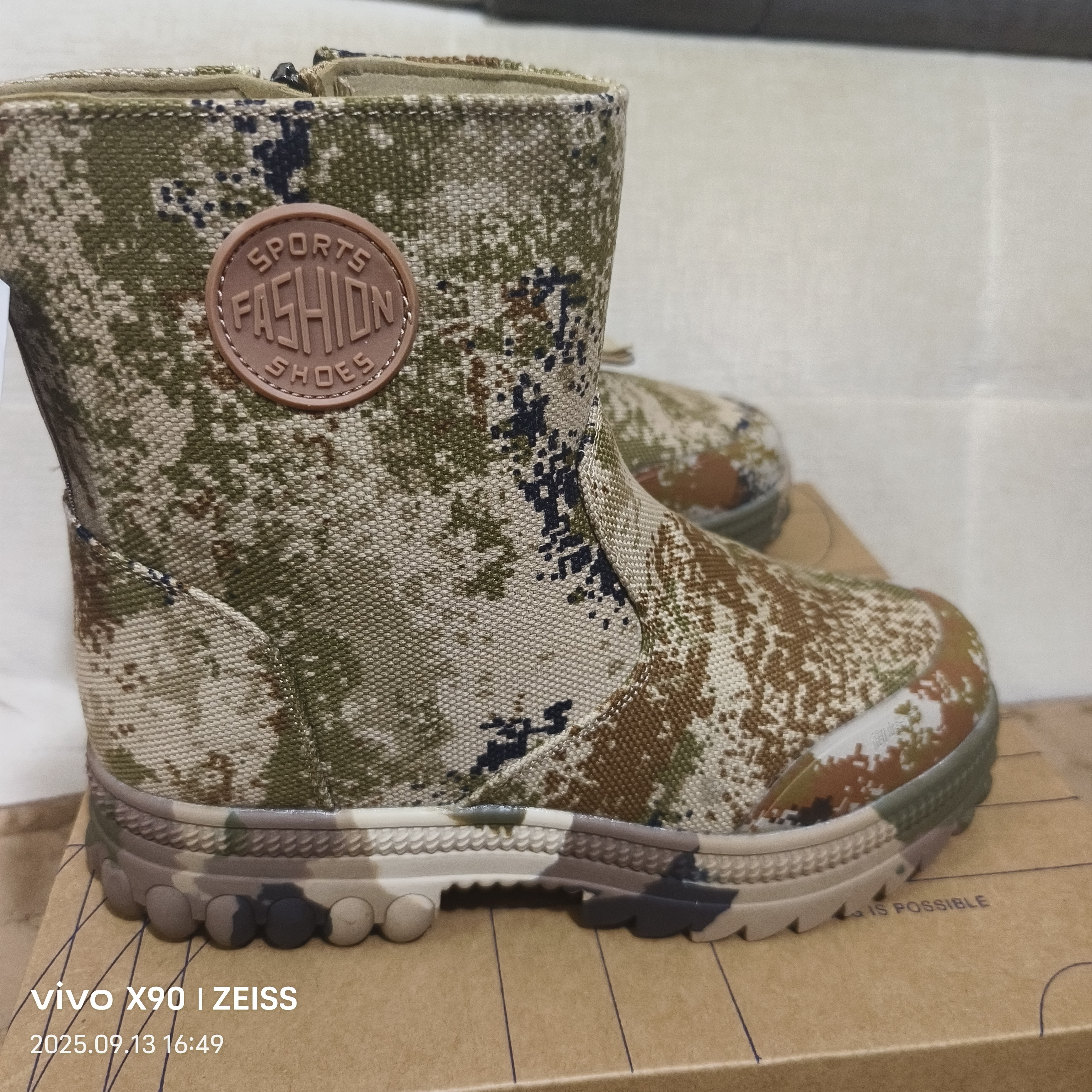 平跟中筒中等承托通用冬季棉鞋时尚皮毛一体雪地棉短靴