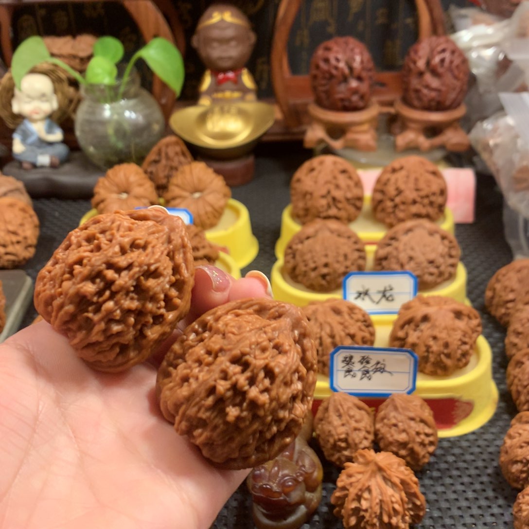 文玩核桃把件粗筋蚂蚁王