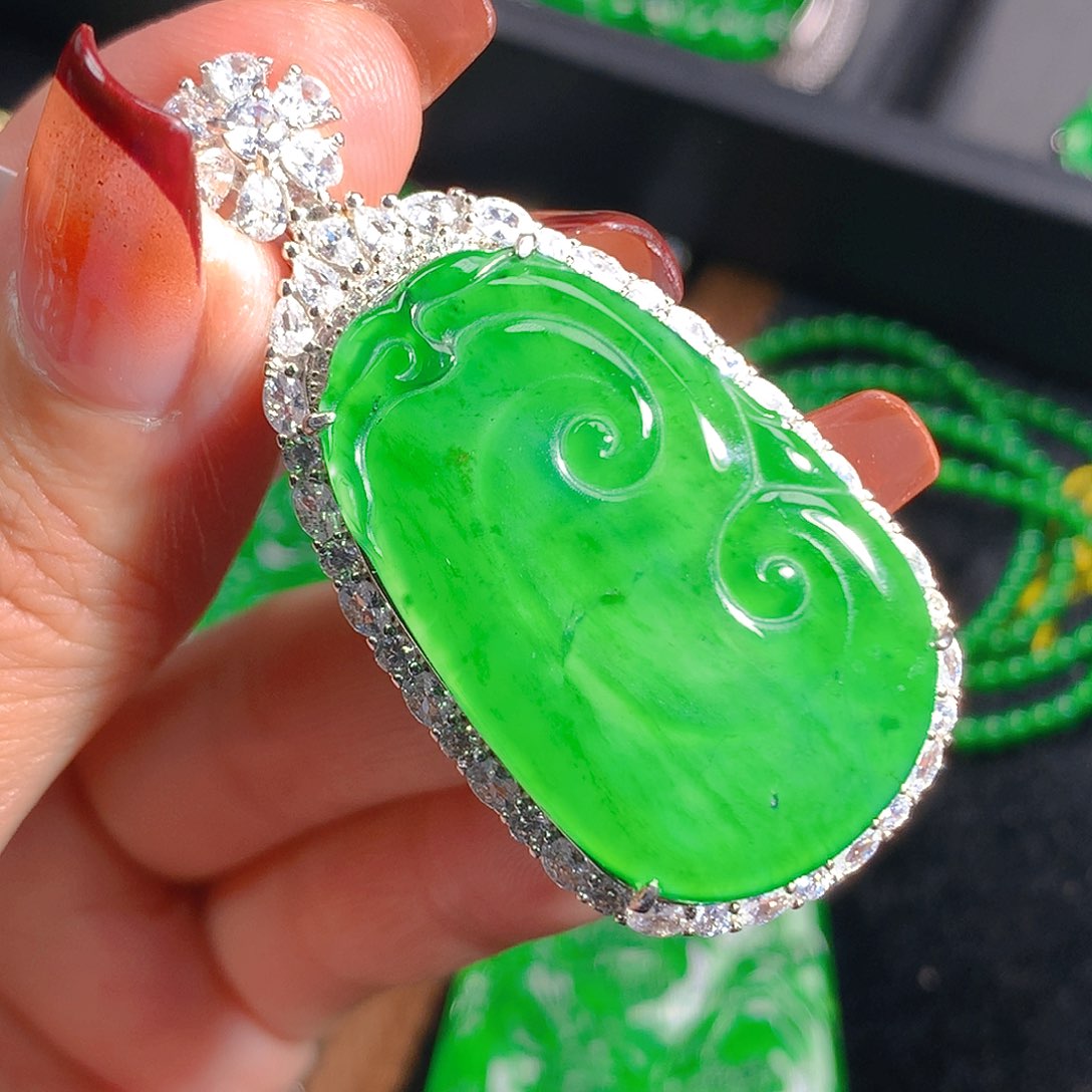 翡翠吊坠(不含链)未镶嵌