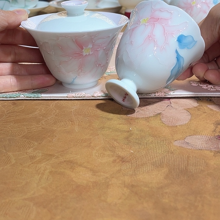 【闪购商品】国色惊城盖碗➕高足杯哈哈哈哈