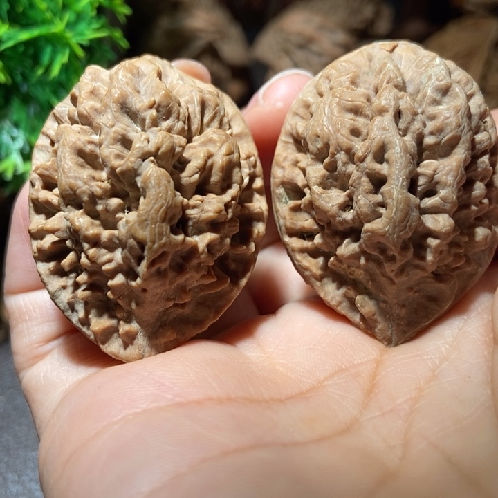 把件文玩核桃乌*拉东北楸子小雪32