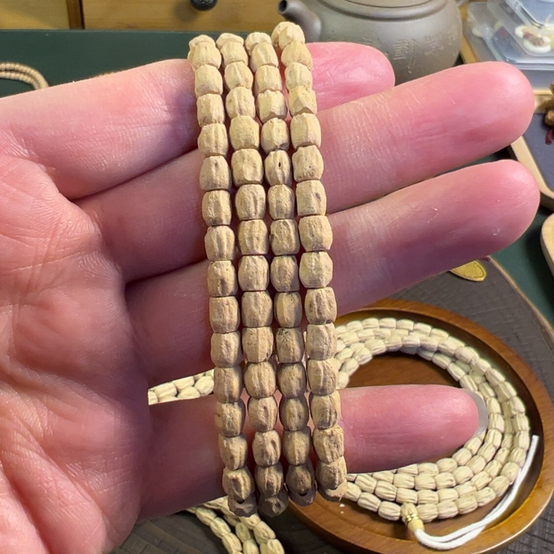 【闪购商品】柏香籽/百香籽吊坠热振高桩直切9号
