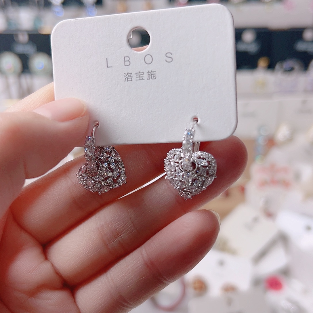 锆石纯铜合金耳环的