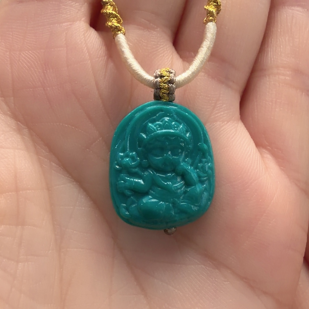 绿松石未镶嵌颈饰