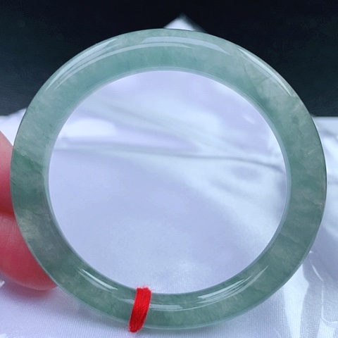 翡翠手镯（圆镯）未镶嵌66号