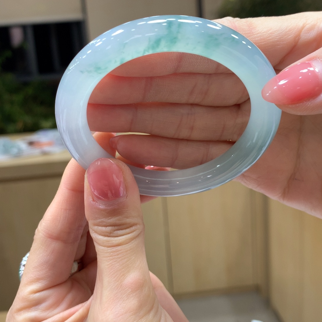 翡翠手镯未镶嵌N****u不退不换