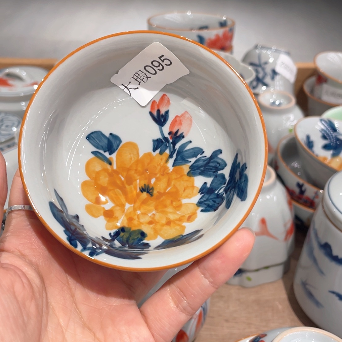 釉下手绘茶具微瑕