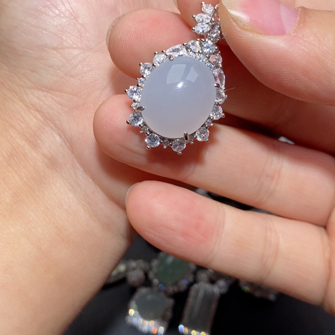 翡翠颈饰银S925镶嵌j n n j